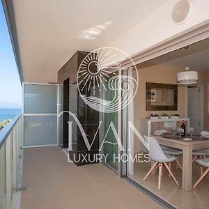 Casa Munteanu - Ivan Luxury Homes - 6ª Planta - Esquinazo -1ª Linea de Playa